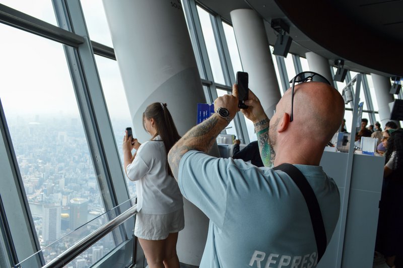 Tokyo: Skytree Guided Tour with Tembo Deck & Galleria Entry - 1