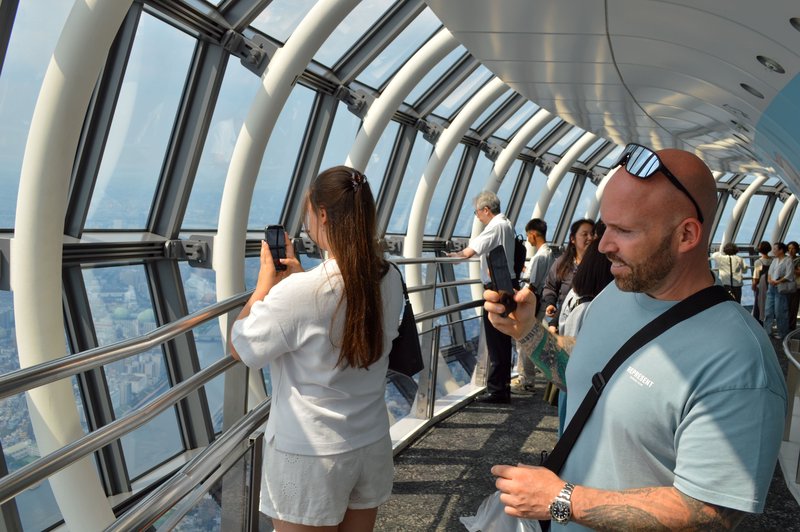 Tokyo: Skytree Guided Tour with Tembo Deck & Galleria Entry - 3