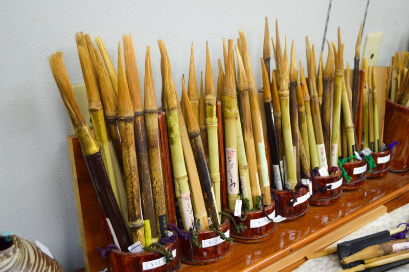 Kanazawa: Ninja Temple & Bamboo Brush Calligraphy Experience - 3