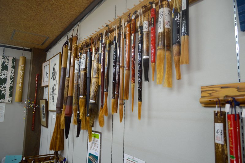 Kanazawa: Ninja Temple & Bamboo Brush Calligraphy Experience - 2